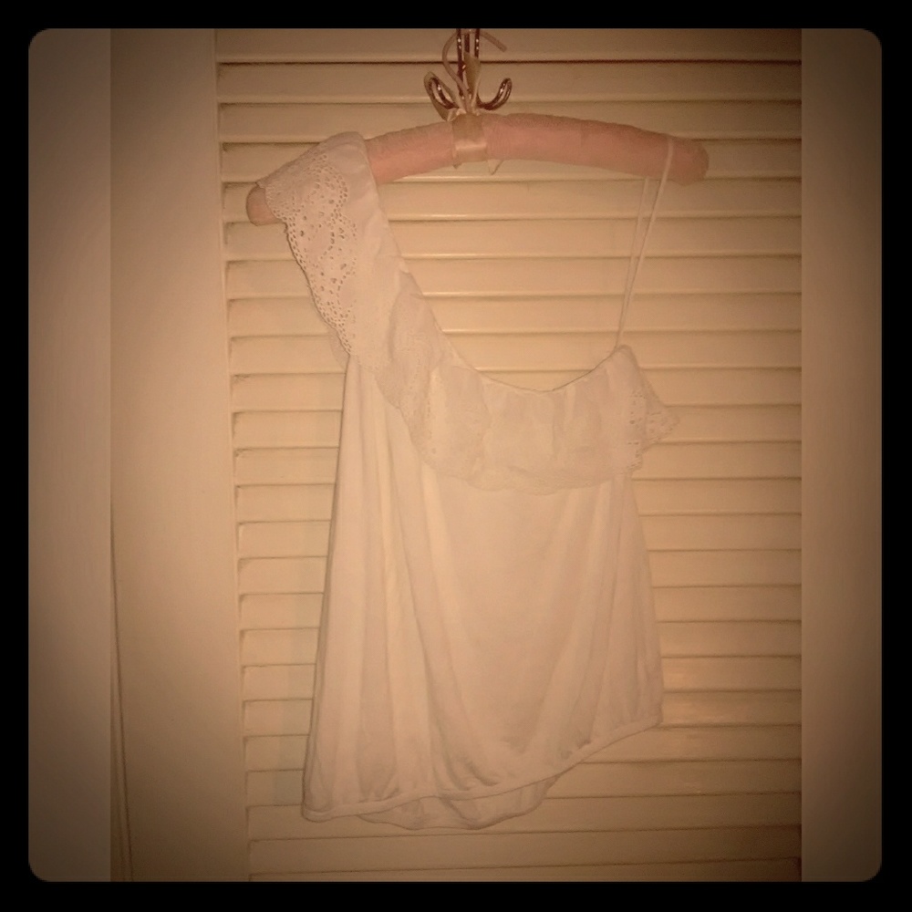 American Eagle White One Shoulder Top